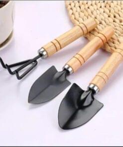 3-Piece Large Garden Tools Set – Durable Wood and Metal Garden Tools